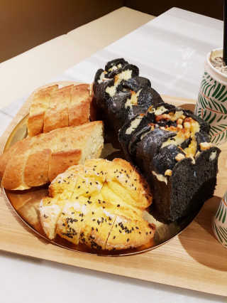 보네르아띠 부천점 [보네르아띠 부천상동점] 내맘대로 빵+아메리카노 2잔 — 5점을 준 리뷰어가 2018년 10월 올린 사용 사진