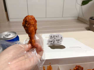 [치킨마루]-  빠사칸레드 + 콜라 500ml — 5점을 준 리뷰어가 2019년 5월 올린 사용 사진