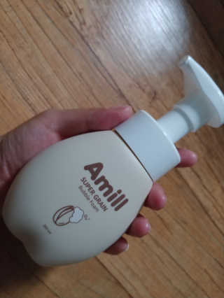 에이밀 슈퍼 그레인 버블 폼 200ml — 4점을 준 리뷰어가 2019년 9월 올린 사용 사진