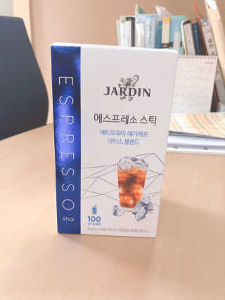 (주)쟈뎅 [쟈뎅] 에스프레소스틱 아이스블렌드 — 3.5점을 준 리뷰어가 2019년 5월 올린 사용 사진