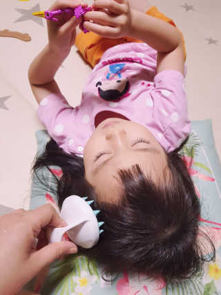 달리프 베러 퍼퓸 샴푸 1000ml 레이니데이 or 일랑로즈 — 4점을 준 리뷰어가 2018년 9월 올린 사용 사진