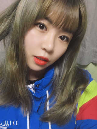 지고트 로맨틱 키스 립스틱 — 4점을 준 리뷰어가 2019년 3월 올린 사용 사진