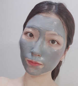 SWISSE 스위스 마누카 허니 디톡시파잉 페이셜 마스크 — 5점을 준 리뷰어가 2020년 1월 올린 사용 사진