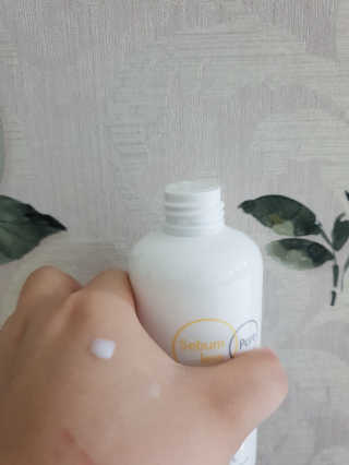 이솔화장품 이솔 세범 리스 포어 토너 200ml — 5점을 준 리뷰어가 2018년 8월 올린 사용 사진