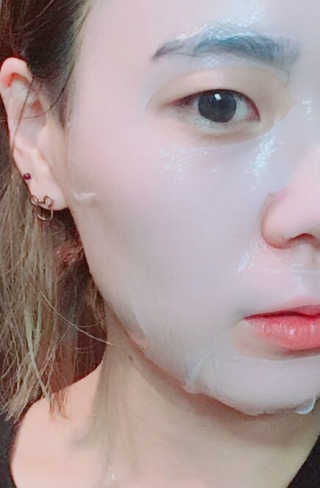 에슬레나 엑스트라 밸런싱 힐링 마스크 10장 — 5점을 준 리뷰어가 2017년 10월 올린 사용 사진