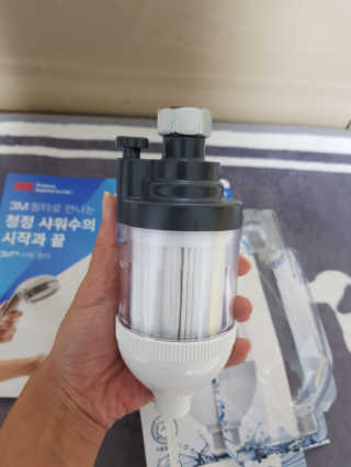 3M™ 프리미엄 샤워필터 — 5점을 준 리뷰어가 2019년 8월 올린 사용 사진