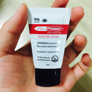 플렉스파워에이더블유에스 리커버리크림 30ml — 2.5점을 준 리뷰어가 2017년 8월 올린 사용 사진