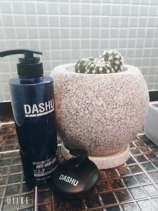 다슈코리아 다슈 단백질 한방 두피 골드 샴푸 500ml +샴푸브러쉬 — 5점을 준 리뷰어가 2019년 10월 올린 사용 사진