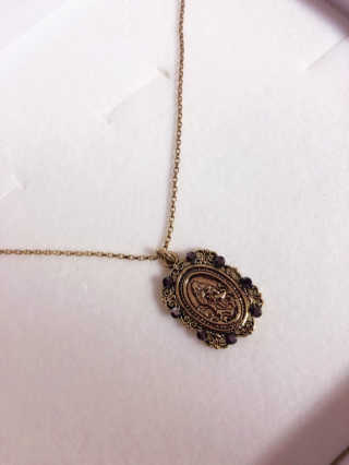 쥬얼카운티 92.5 Silver Byzantine Coin Pendant Necklace — 4.67점을 준 리뷰어가 2018년 11월 올린 사용 사진