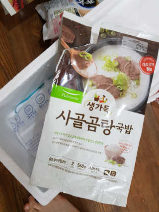 [풀무원] 사골곰탕국밥 황태해장국밥 — 4.67점을 준 리뷰어가 2018년 6월 올린 사용 사진