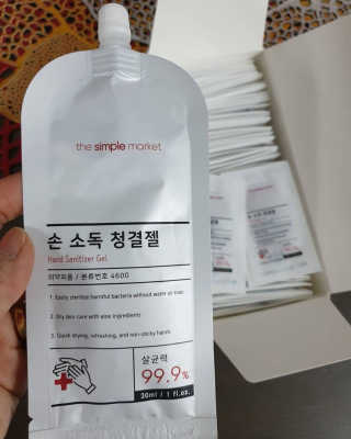 [더심플마켓] 손소독제 — 5점을 준 리뷰어가 2020년 2월 올린 사용 사진
