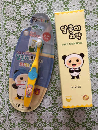 달곰이 어린이 치약+어린이 칫솔 SET — 5점을 준 리뷰어가 2018년 3월 올린 사용 사진