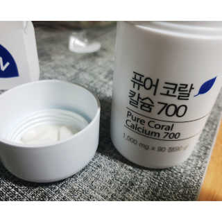 네츄럴굿띵스 퓨어 코랄 칼슘 700 30일분 — 5점을 준 리뷰어가 2018년 11월 올린 사용 사진