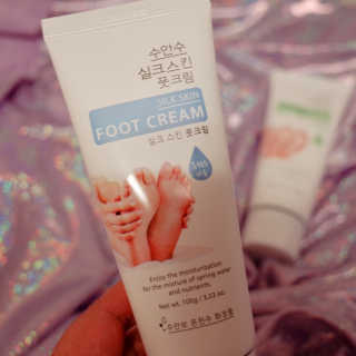 (주)에네스티 에네스티 수안수 실크스킨 풋크림 1+1 — 5점을 준 리뷰어가 2019년 9월 올린 사용 사진