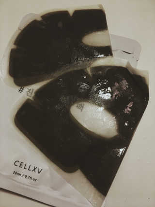 셀비엔 Real kelp facial mask — 5점을 준 리뷰어가 2017년 4월 올린 사용 사진