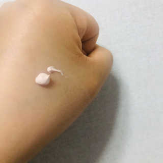[룰루앤코] 블루톡 톤업 광채 크림 — 4점을 준 리뷰어가 2020년 3월 올린 사용 사진