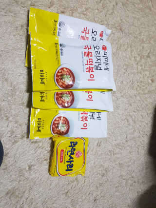 홍대미미네국물떡볶이 [홍대미미네]오리지널 국물 떡볶이4팩 + 라면사리 — 5점을 준 리뷰어가 2019년 4월 올린 사용 사진