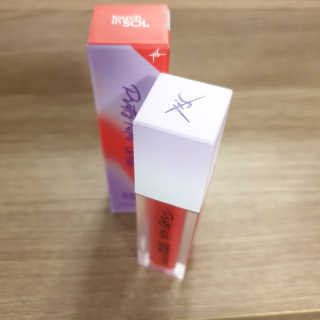터치인솔 프리티필터 쉬폰 벨벳 립틴트 비비드팝 컬렉션 — 4.5점을 준 리뷰어가 2019년 3월 올린 사용 사진