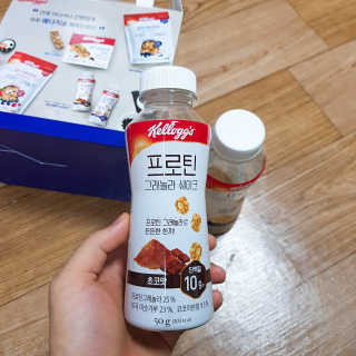 켈로그 프로틴바 멀티팩+프로틴 그래놀라 쉐이크 2종 — 4점을 준 리뷰어가 2020년 1월 올린 사용 사진