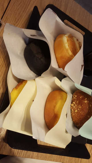 삼송빵집 부천점 [삼송빵집 부천역사점]삼송빵집 특별세트 — 5점을 준 리뷰어가 2019년 10월 올린 사용 사진