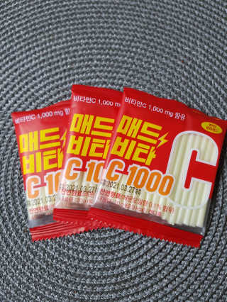 매드비타C 1000 — 5점을 준 리뷰어가 2019년 4월 올린 사용 사진