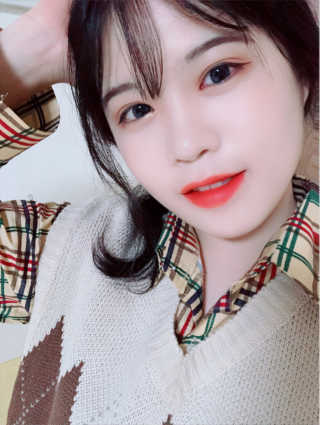 [블랙루즈] 코튼 립 컬러 — 4.67점을 준 리뷰어가 2018년 9월 올린 사용 사진