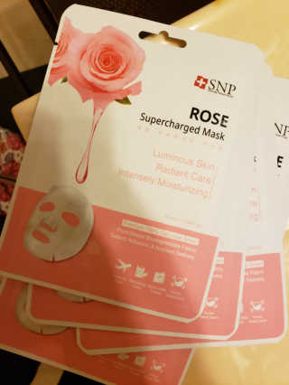 SNP Supercharged Mask_Rose Centifoli Flower — 5점을 준 리뷰어가 2019년 1월 올린 사용 사진