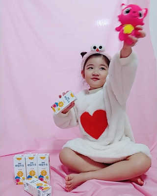 매일우유 멸균 매일우유 저지방 2프로 멸균 핑크퐁 에디션 6입 — 5점을 준 리뷰어가 2018년 1월 올린 사용 사진