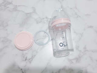 엄마의 바램을 담은 프리미엄 감성젖병 오유위시 90ml — 3점을 준 리뷰어가 2020년 3월 올린 사용 사진