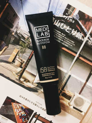 데이셀코스메틱 메디 랩 블랙로즈 블로썸 비비 50g — 4.5점을 준 리뷰어가 2017년 7월 올린 사용 사진