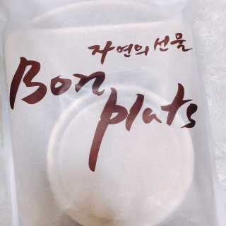본플라 친환경 야자나무잎 접시 — 3.67점을 준 리뷰어가 2018년 8월 올린 사용 사진