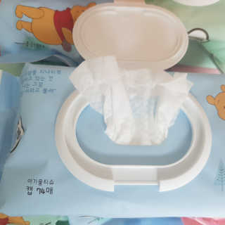 보솜이 아기물티슈 베이비케어 푸에디션 캡 74매 10입 — 5점을 준 리뷰어가 2019년 4월 올린 사용 사진