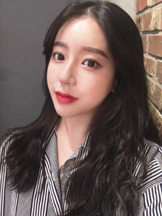 터치인솔 섀도우 팔레트와 젤아이라이너 펄덕후 세트 — 3.33점을 준 리뷰어가 2018년 8월 올린 사용 사진