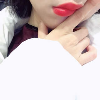 [블랙루즈] 에어 핏 벨벳 틴트5 1+1 — 5점을 준 리뷰어가 2019년 11월 올린 사용 사진
