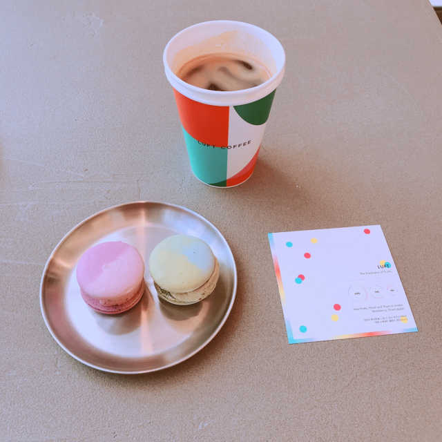 [루프트커피 광화문점] 커피 + 마카롱 세트 리뷰 사진