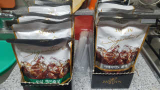 (주)쟈뎅 쟈뎅 시그니처 블랙, 헤이즐넛 230ml — 5점을 준 리뷰어가 2018년 7월 올린 사용 사진