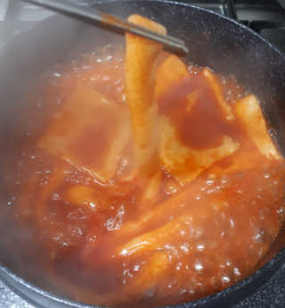 두번째 국떡 국가대표 떡볶이 1팩 + 영미칩 2봉 증정 — 5점을 준 리뷰어가 2019년 2월 올린 사용 사진