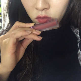 [블랙루즈] 에어 핏 벨벳 틴트 시즌2 中 택1+랜덤1 — 5점을 준 리뷰어가 2018년 10월 올린 사용 사진