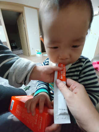 에이토솔루션 비타민D 젤리 스틱 — 4.5점을 준 리뷰어가 2019년 2월 올린 사용 사진