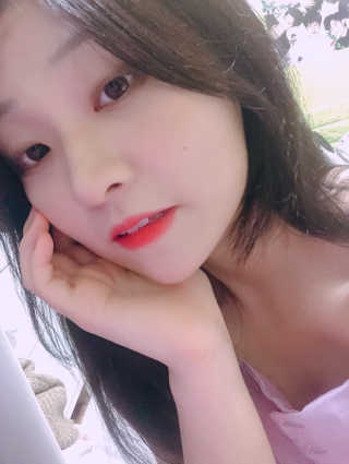 베이크어반 롱웨어 메이크업 픽서 — 4.83점을 준 리뷰어가 2018년 7월 올린 사용 사진