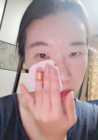 나이팅게일 데일리 더마 클렌징패드 마일드 — 5점을 준 리뷰어가 2018년 10월 올린 사용 사진