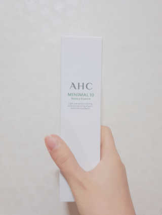 AHC 에이 에이치 씨 미니멀 10 워터리 에센스 — 4점을 준 리뷰어가 2018년 12월 올린 사용 사진