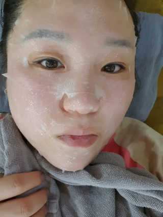 고보습에 화이트닝 아미모네 바다마스크팩 10매입 — 5점을 준 리뷰어가 2020년 1월 올린 사용 사진