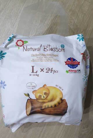 네추럴블라썸 NATURAL BLOSSOM 슈퍼 얇은 바지 기저귀 — 5점을 준 리뷰어가 2018년 11월 올린 사용 사진