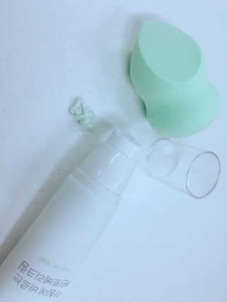 닥터원더 핑크베리톤업크림, 민트베리 톤업크림 — 5점을 준 리뷰어가 2017년 10월 올린 사용 사진
