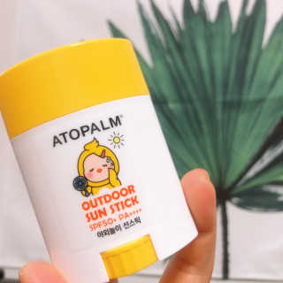 아토팜 야외놀이 선스틱 SPF50+ PA++++ — 4점을 준 리뷰어가 2020년 3월 올린 사용 사진