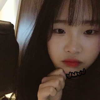 Honey Trap 허니트랩 터치프루프 립 컬러 — 4점을 준 리뷰어가 2018년 4월 올린 사용 사진