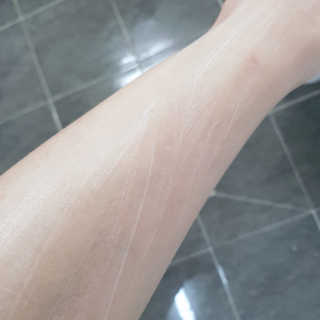 벤튼 시어버터 앤 코코넛 바디로션 — 4.5점을 준 리뷰어가 2019년 3월 올린 사용 사진