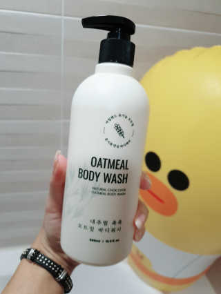 (주)에네스티 내추럴 촉촉  오트밀 바디워시 500ml — 5점을 준 리뷰어가 2019년 8월 올린 사용 사진