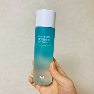 오지아이 워터 밤 모이스처 스킨 에센스 180ml — 5점을 준 리뷰어가 2019년 12월 올린 사용 사진